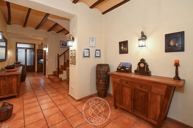 5 soveværelse Byhus til salg i Parcent - € 399.000 (Ref: 9563744)