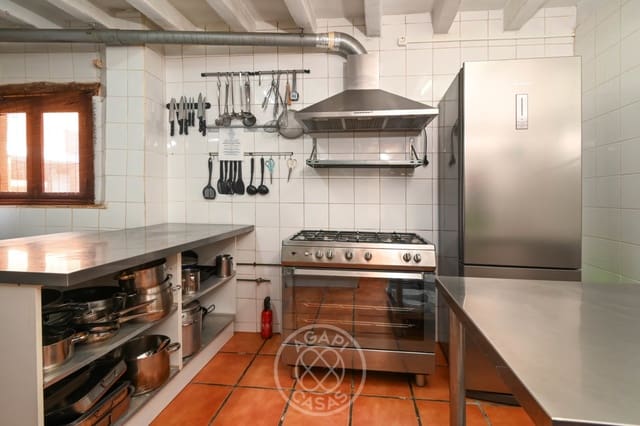 5 soveværelse Byhus til salg i Parcent - € 399.000 (Ref: 9563744)