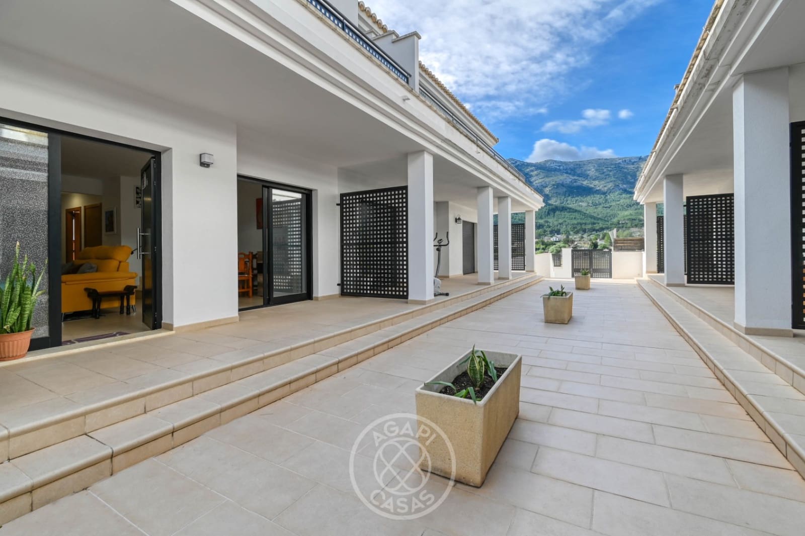 3 soveværelse Rækkehus til salg i Parcent med garage - € 210.000 (Ref: 9563745)