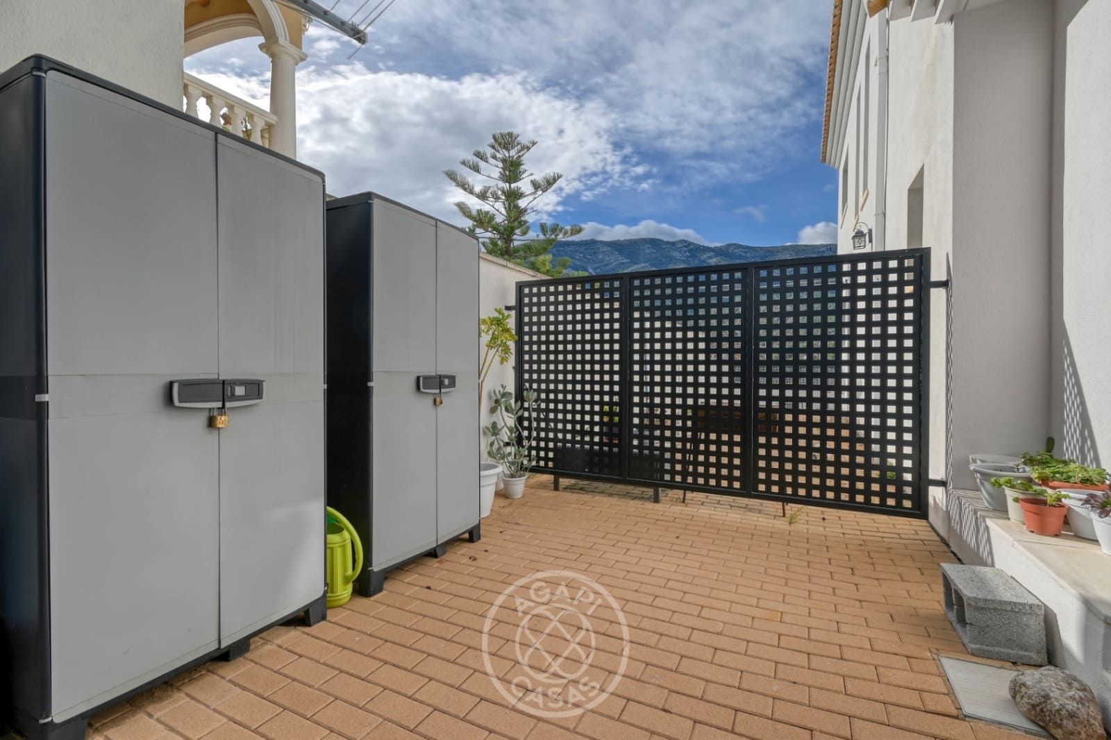 3 soveværelse Rækkehus til salg i Parcent med garage - € 210.000 (Ref: 9563745)