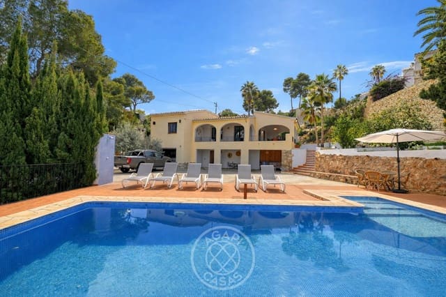 4 makuuhuone Huvila myytävänä paikassa Moraira, Teulada-Moraira mukana uima-altaan 
autotalli - 1 390 000 € (Ref: 9563746)