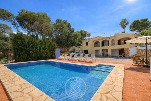 4 makuuhuone Huvila myytävänä paikassa Moraira, Teulada-Moraira mukana uima-altaan 
autotalli - 1 390 000 € (Ref: 9563746)