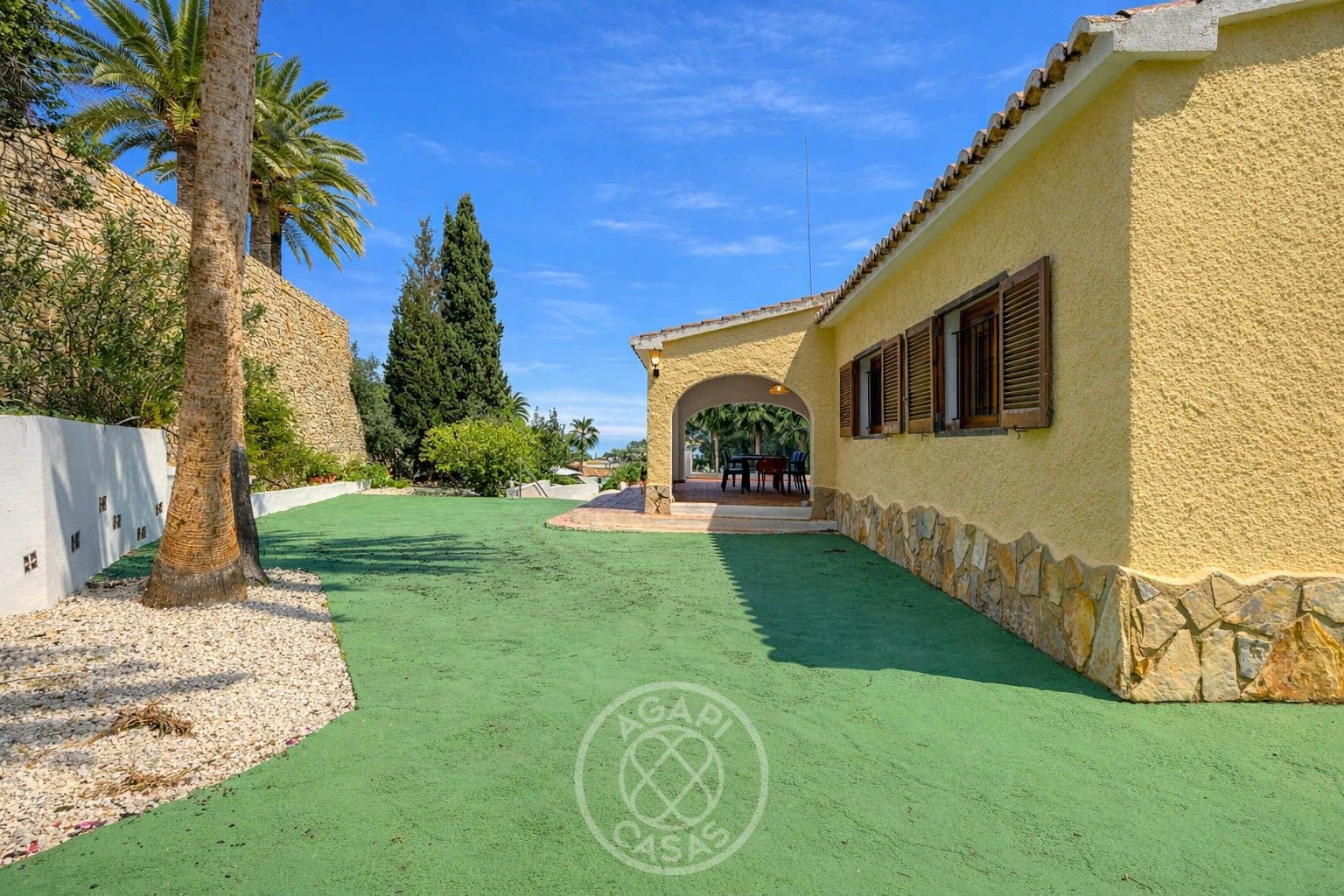 Chalet de 4 habitaciones en Moraira en venta con piscina garaje - 1.390.000 € (Ref: 9563746)