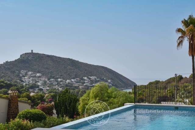 4 makuuhuone Huvila myytävänä paikassa Moraira, Teulada-Moraira mukana uima-altaan 
autotalli - 1 495 000 € (Ref: 9563747)