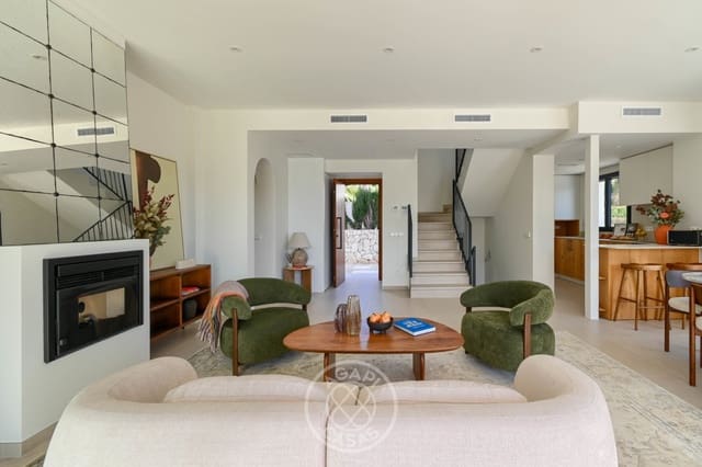 4 makuuhuone Huvila myytävänä paikassa Moraira, Teulada-Moraira mukana uima-altaan 
autotalli - 1 495 000 € (Ref: 9563747)