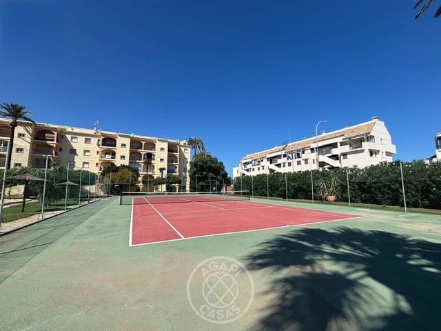 Apartamento de 2 habitaciones en Las Marinas / Les Marines, Dénia en venta con piscina garaje - 220.000 € (Ref: 9628399)