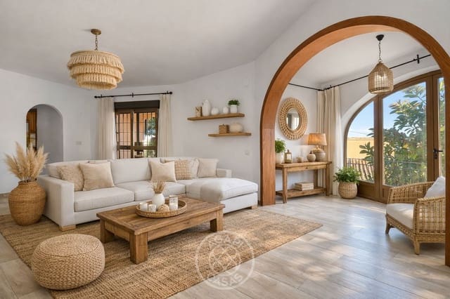 3 makuuhuone Huvila myytävänä paikassa Moraira, Teulada-Moraira mukana uima-altaan 
autotalli - 795 000 € (Ref: 9628400)