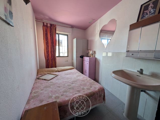 10 bedroom Commercial for sale in Pedreguer with garage - € 600,000 (Ref: 9720574)