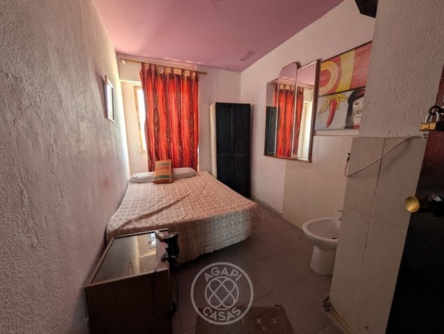 10 bedroom Commercial for sale in Pedreguer with garage - € 600,000 (Ref: 9720574)