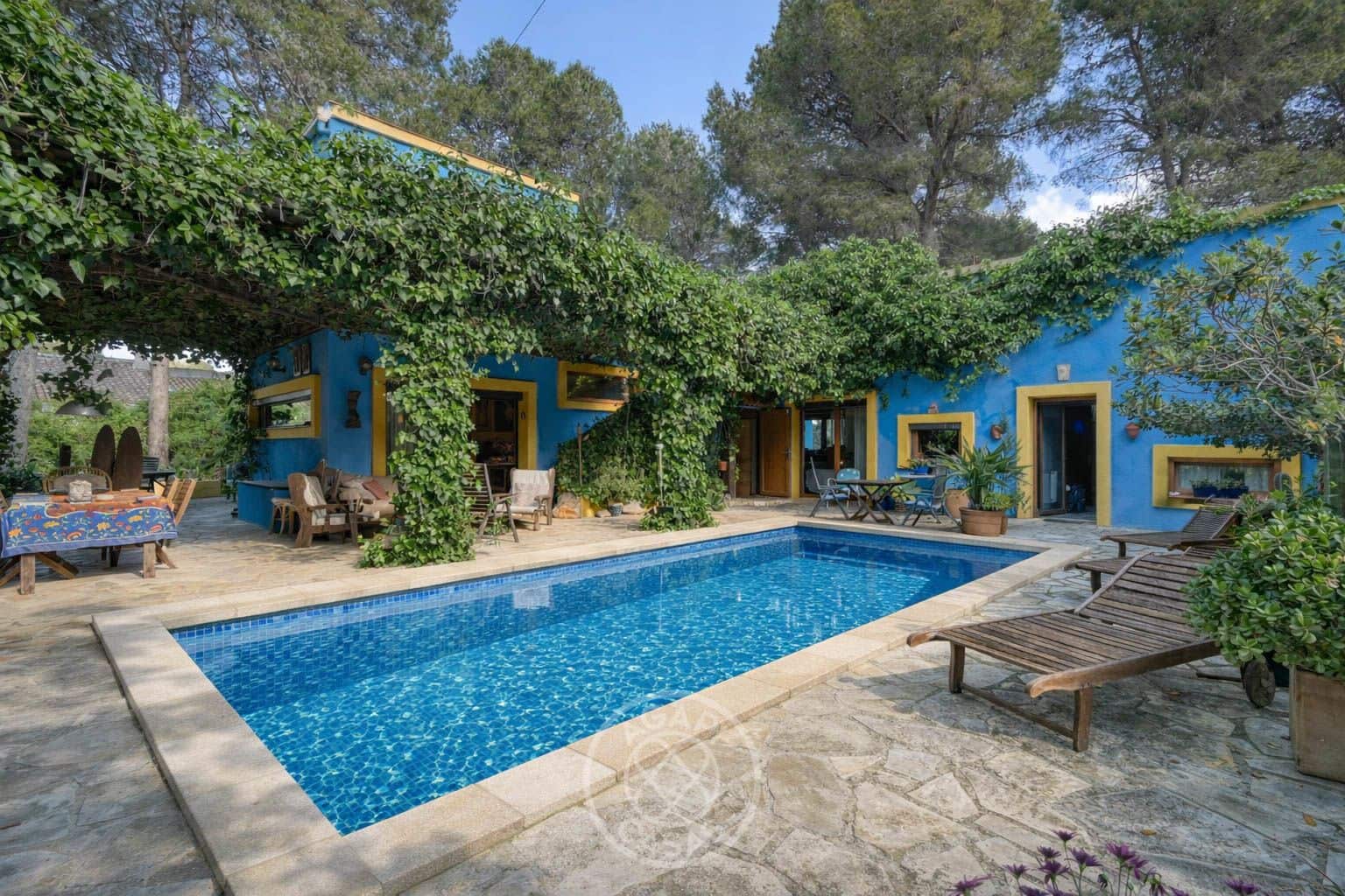 4 bedroom Villa for sale in Denia with pool garage - € 619,000 (Ref: 9720575)