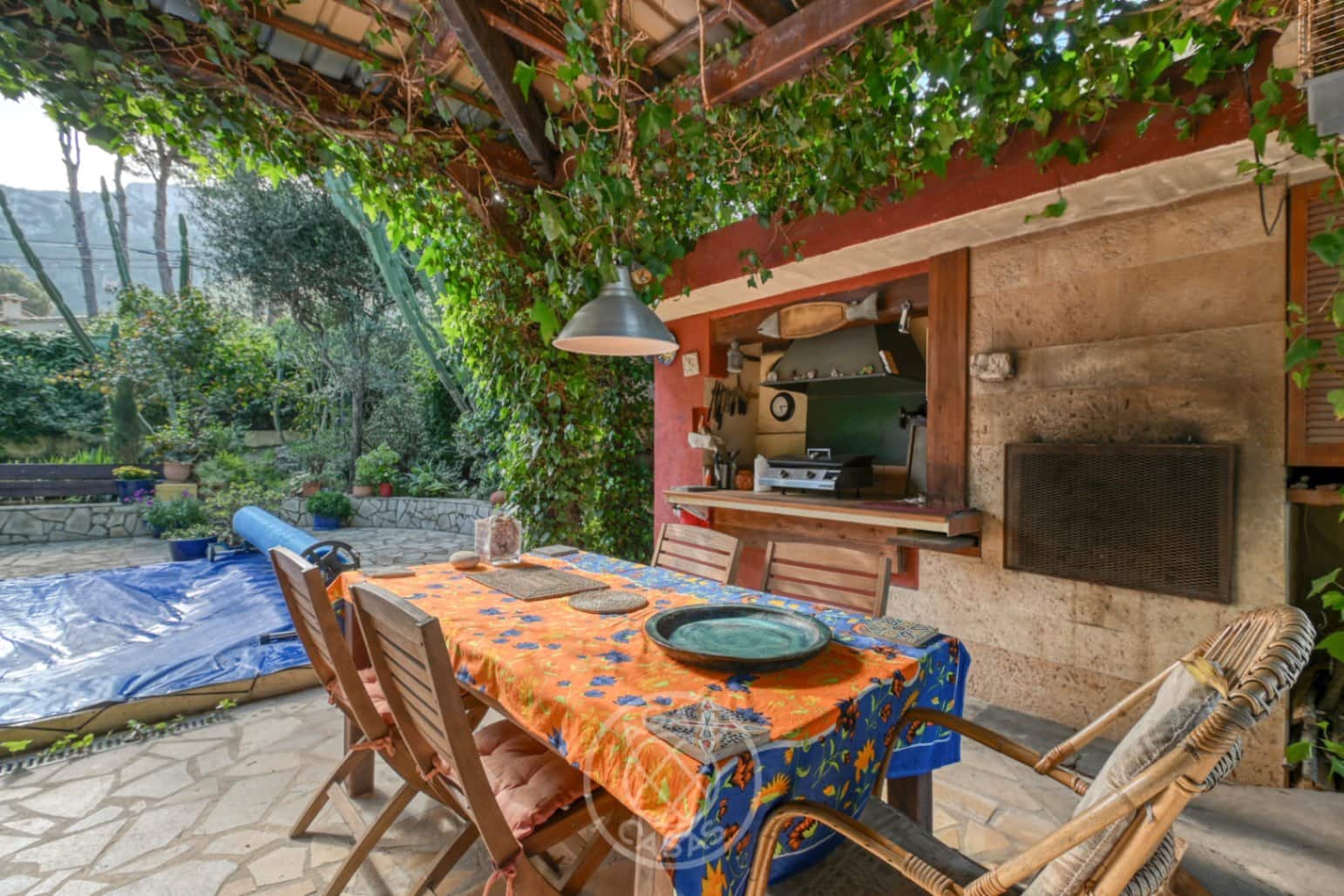 4 bedroom Villa for sale in Denia with pool garage - € 619,000 (Ref: 9720575)