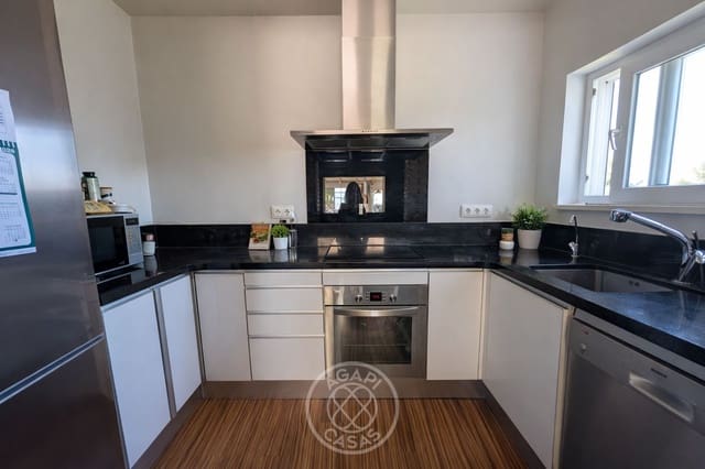 3 sovrum Villa till salu i Benissa med pool garage - 489 000 € (Ref: 9741485)