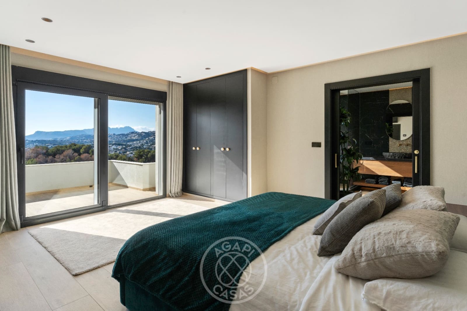 4 soverom Villa til salgs i Moraira med svømmebasseng garasje - € 1 995 000 (Ref: 9752488)