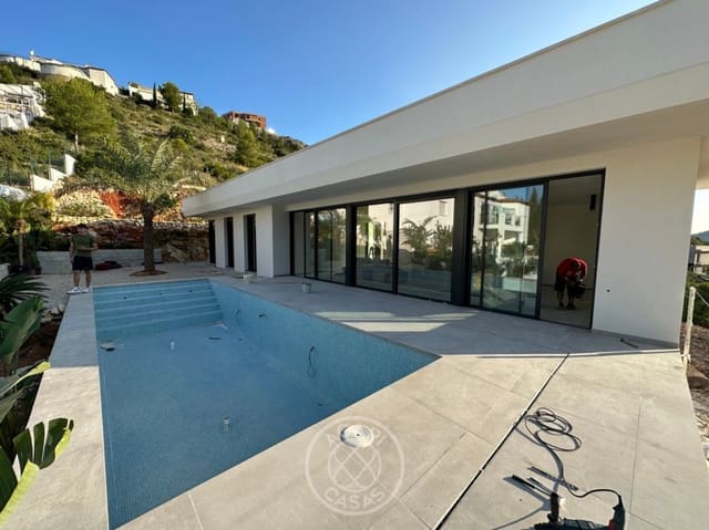 3 slaapkamer Villa te koop in Pedreguer met garage - € 728.000 (Ref: 9888244)