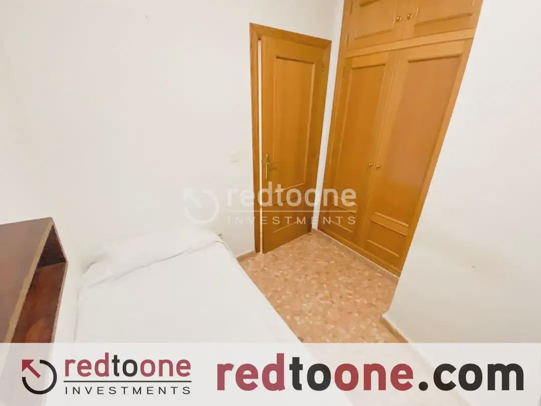 3 bedroom Flat for rent in Alicante / Alacant city - € 1,200 (Ref: 10144777)
