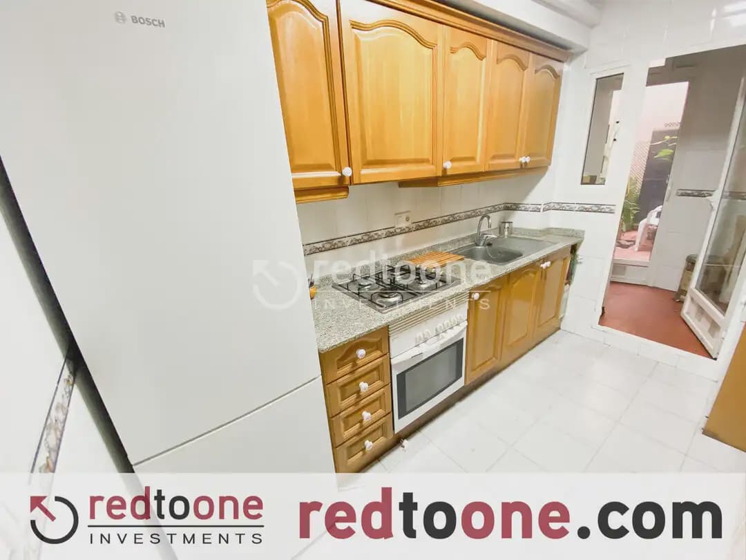 3 bedroom Flat for rent in Alicante / Alacant city - € 1,200 (Ref: 10144777)
