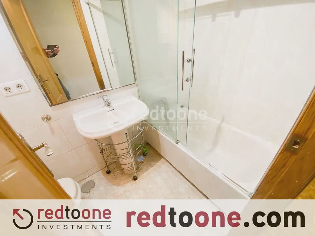 3 bedroom Flat for rent in Alicante / Alacant city - € 1,200 (Ref: 10144777)