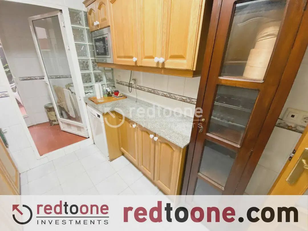 3 bedroom Flat for rent in Alicante / Alacant city - € 1,200 (Ref: 10144777)