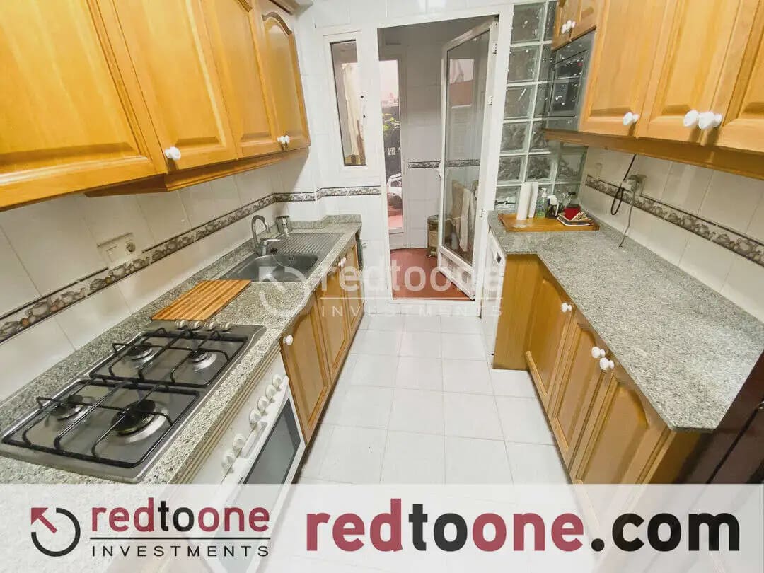 3 bedroom Flat for rent in Alicante / Alacant city - € 1,200 (Ref: 10144777)