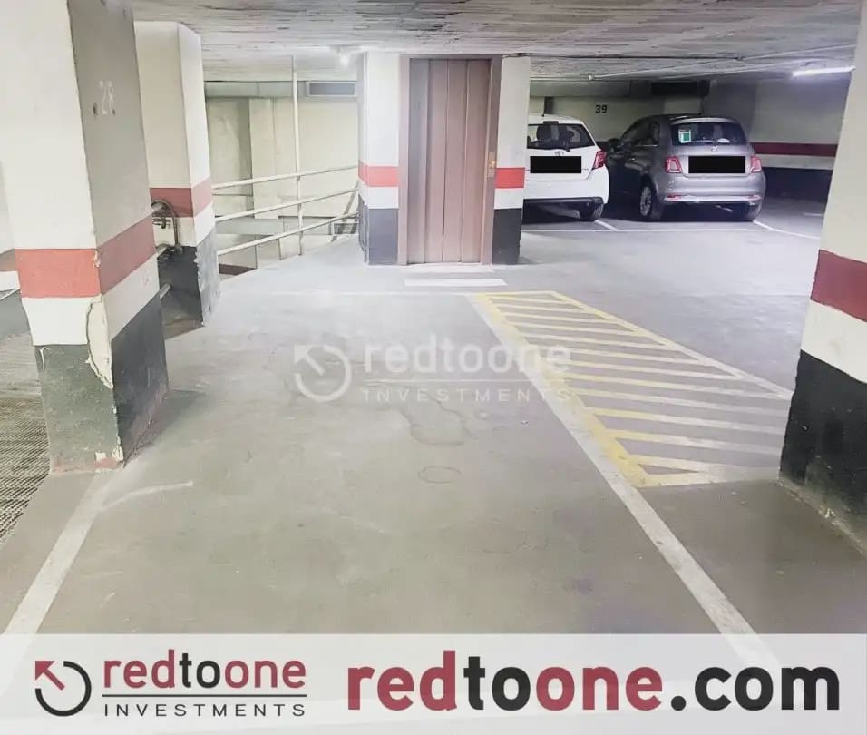 Garage te huur in Alicante stad - € 125 (Ref: 10144782)