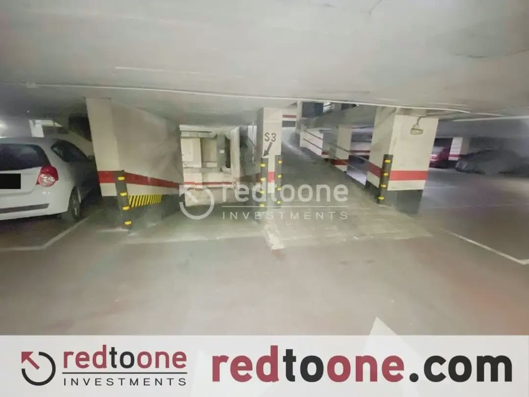 Garage te huur in Alicante stad - € 125 (Ref: 10144782)