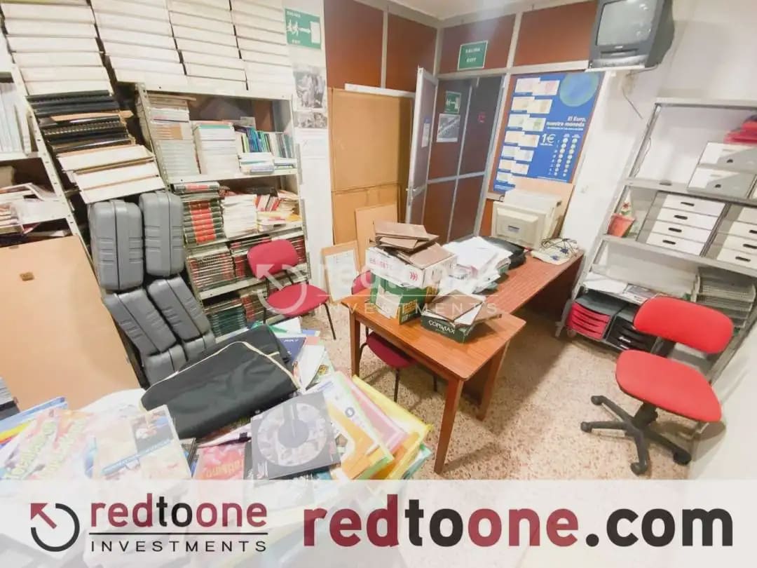 Kontor til salgs i Alicante by - € 275 000 (Ref: 10144796)