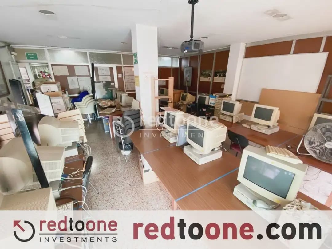 Kontor til salgs i Alicante by - € 275 000 (Ref: 10144796)