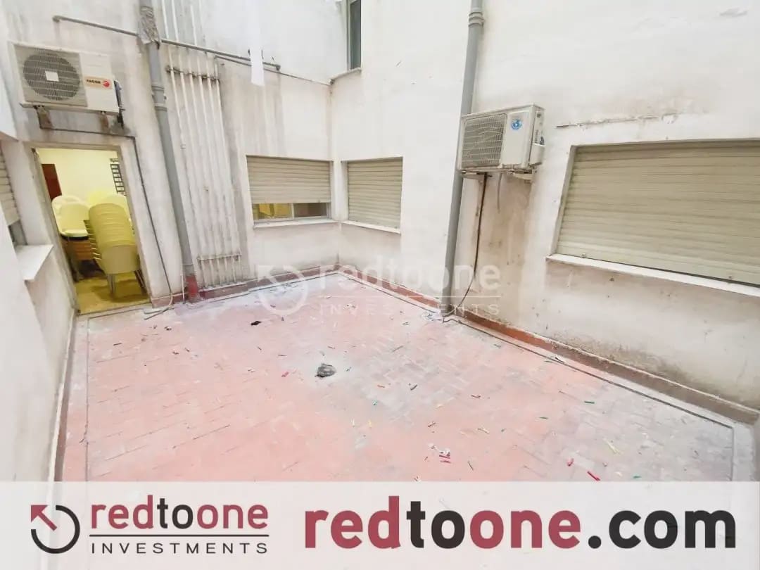 Kontor til salgs i Alicante by - € 275 000 (Ref: 10144796)