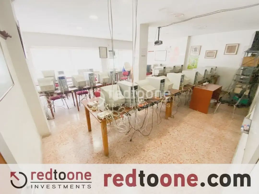 Kontor til salgs i Alicante by - € 275 000 (Ref: 10144796)
