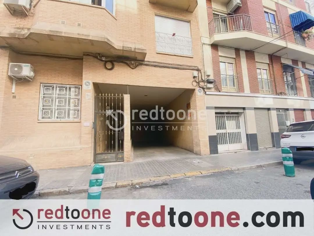 Garage for sale in Elche / Elx - € 16,000 (Ref: 10144797)