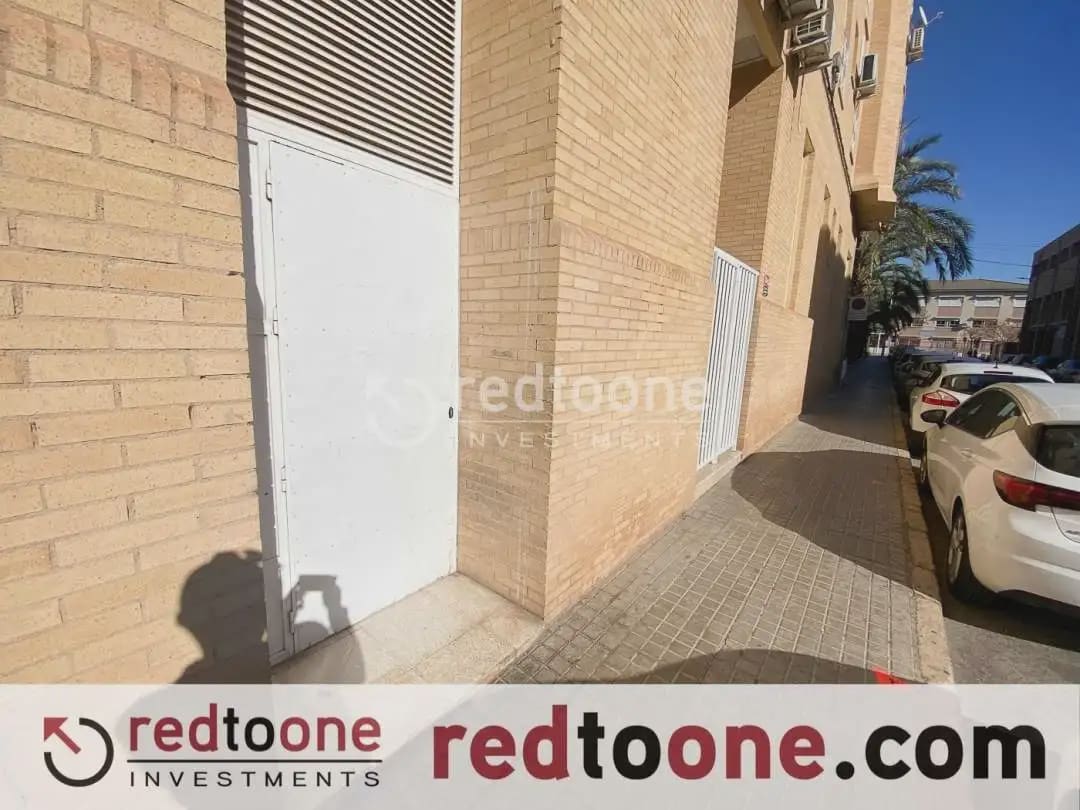 Garage for sale in Elche / Elx - € 16,000 (Ref: 10144797)
