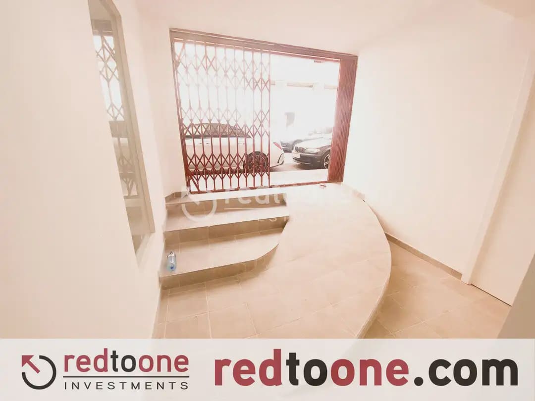 Commercieel te koop in Alicante stad - € 158.500 (Ref: 10144799)