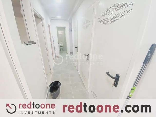 Commercieel te koop in Pla de Bon Repos, Alicante stad - € 158.500 (Ref: 10144799)