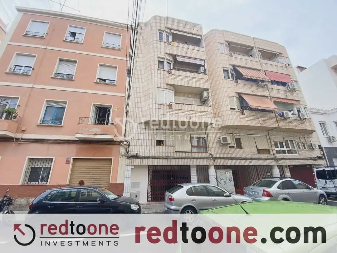 Commercieel te koop in Alicante stad - € 158.500 (Ref: 10144799)