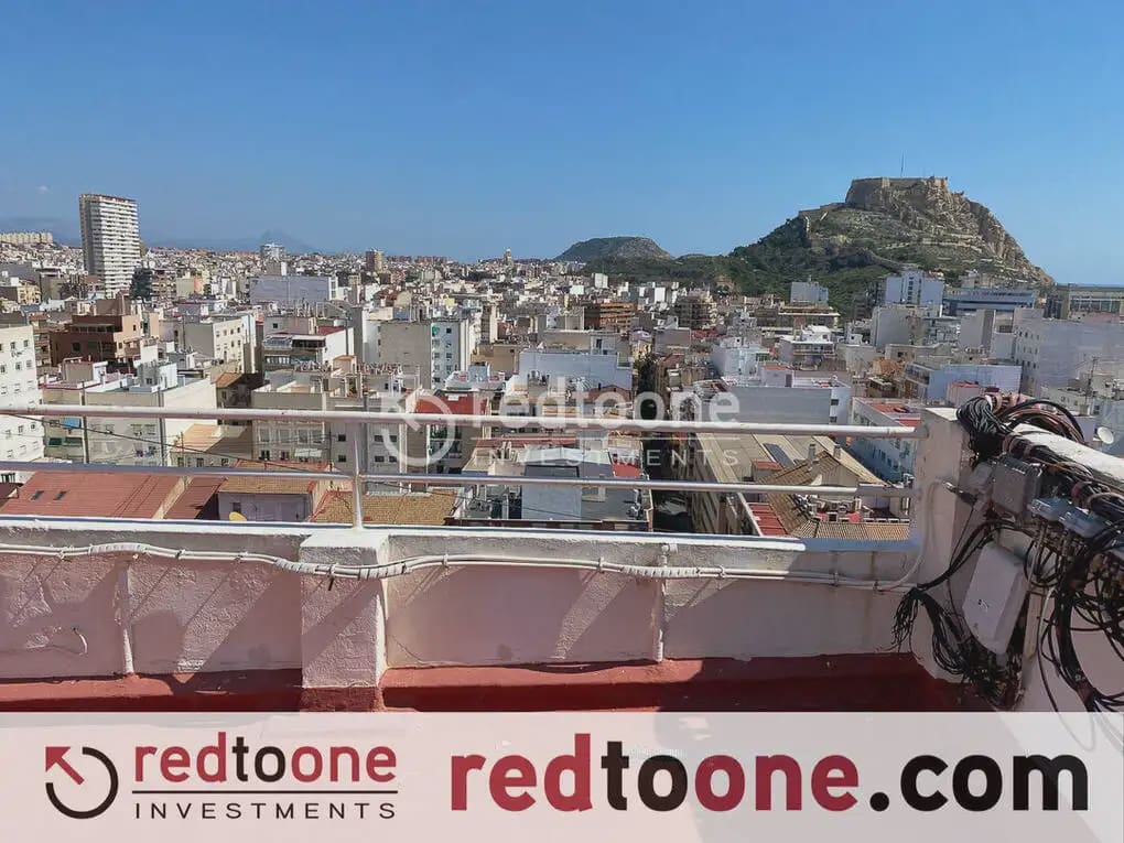 3 bedroom Flat for sale in Alicante / Alacant city - € 349,000 (Ref: 10144802)