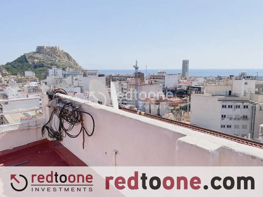 3 bedroom Flat for sale in Alicante / Alacant city - € 349,000 (Ref: 10144802)