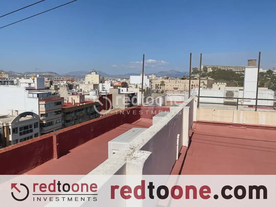 3 bedroom Flat for sale in Alicante / Alacant city - € 349,000 (Ref: 10144802)