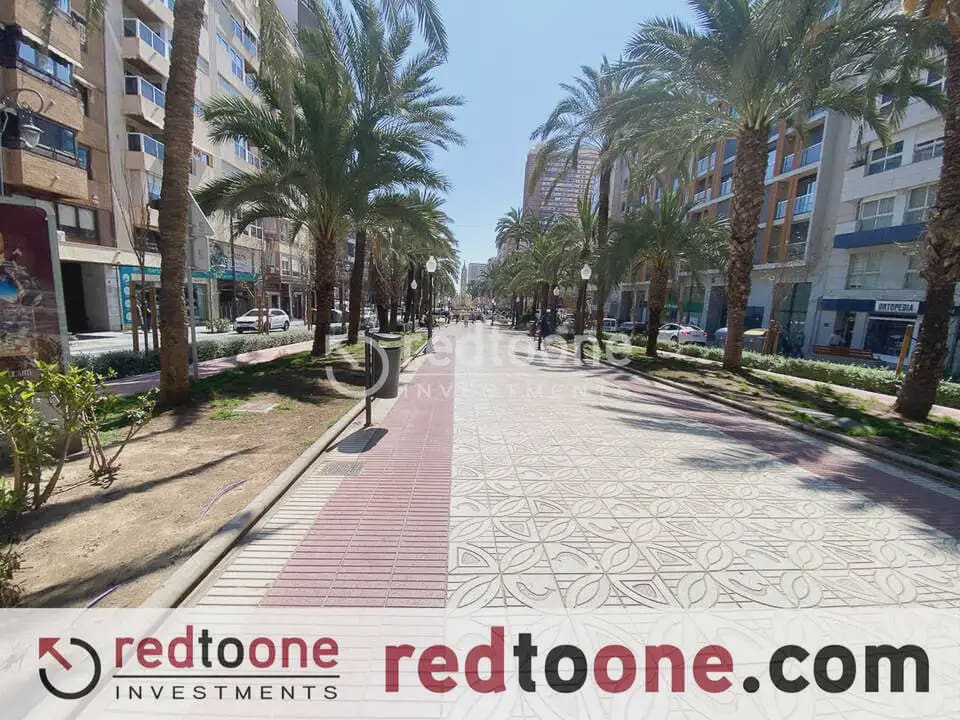 3 bedroom Flat for sale in Alicante / Alacant city - € 349,000 (Ref: 10144802)
