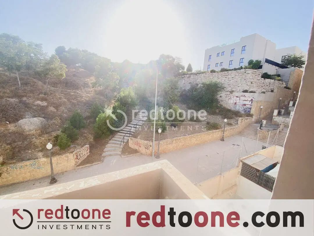 2 slaapkamer Flat te koop in Alicante stad - € 137.000 (Ref: 10144812)