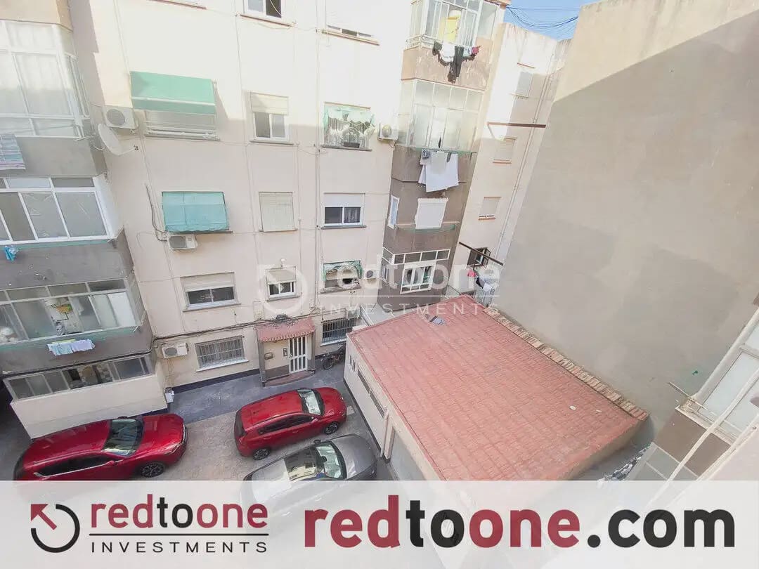 2 slaapkamer Flat te koop in Alicante stad - € 137.000 (Ref: 10144812)