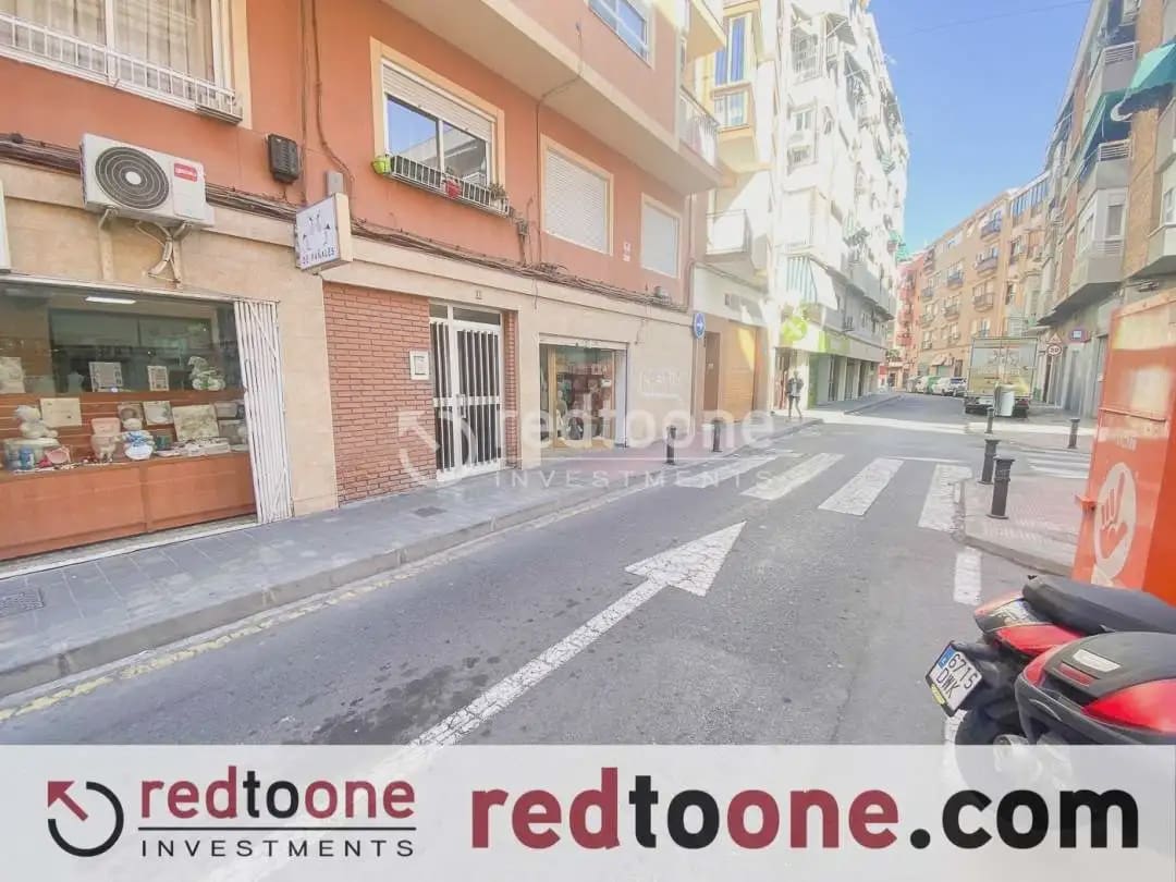 Komercyjne na sprzedaż w Miasto Alicante / Alacant - 90 000 € (Ref: 10144818)