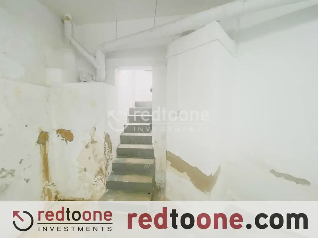 Commercieel te koop in Alicante stad - € 108.000 (Ref: 10144829)
