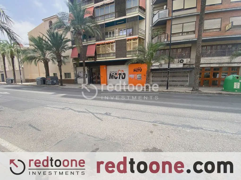 Commercieel te koop in Alicante stad - € 108.000 (Ref: 10144829)