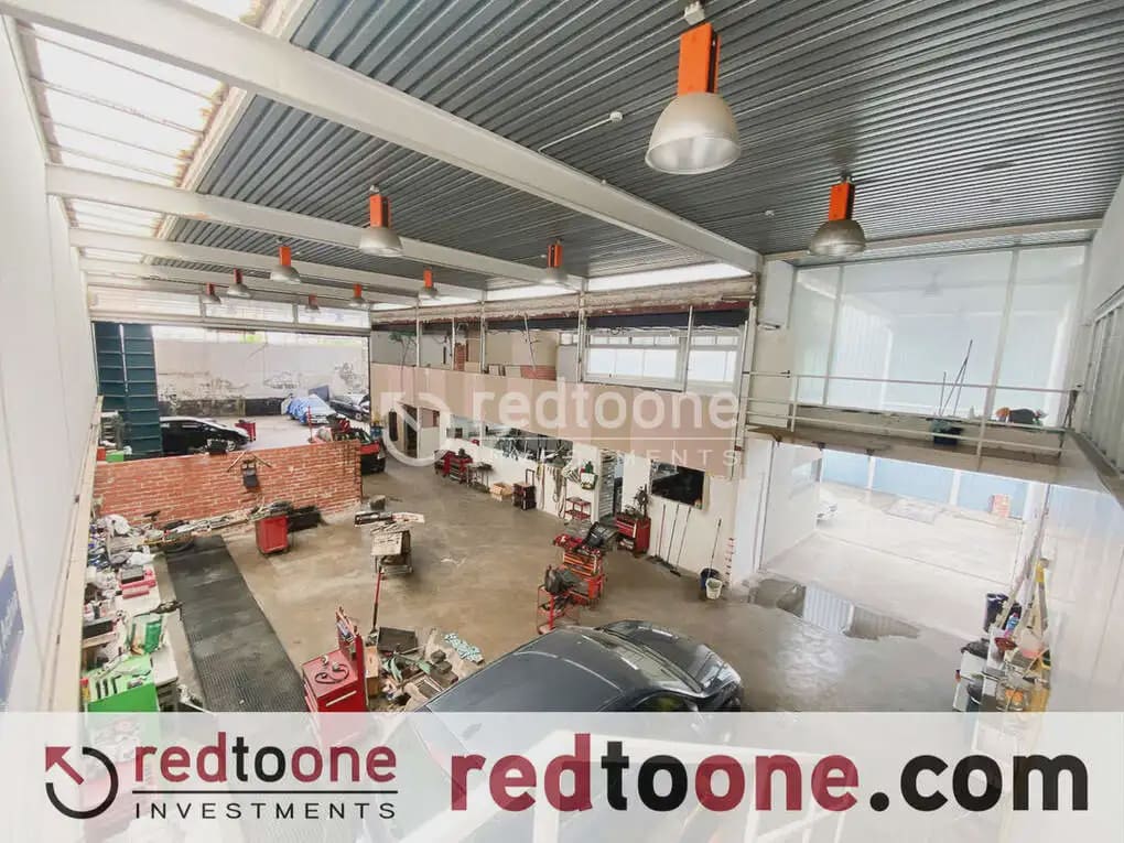 Kommersiell att hyra i Alicante stad - 4 000 € (Ref: 10144832)
