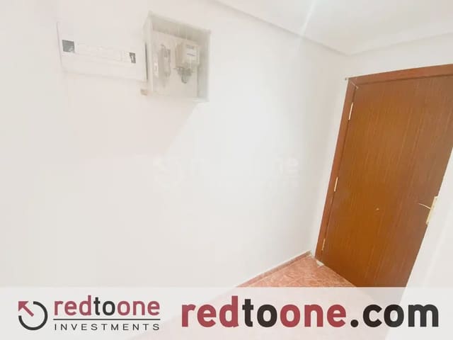 2 soverom Leilighet til salgs i Virgen del Remedio - Parque lo Morant, Alicante by - € 95 000 (Ref: 10144835)