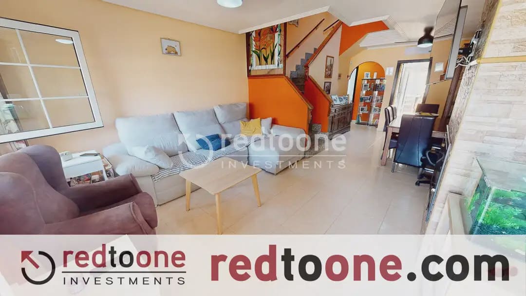 3 slaapkamer Rijtjeshuis te koop in Almoradi met zwembad garage - € 220.000 (Ref: 10144937)