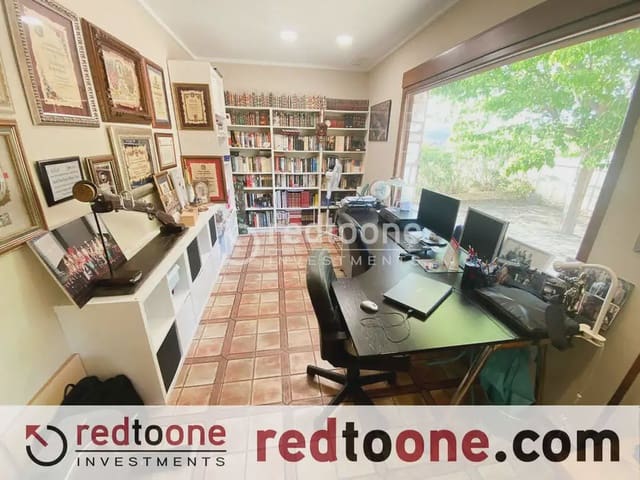 3 sypialnia Finka/Dom wiejski na sprzedaż w Petrel / Petrer z basenem garażem - 525 000 € (Ref: 10160286)