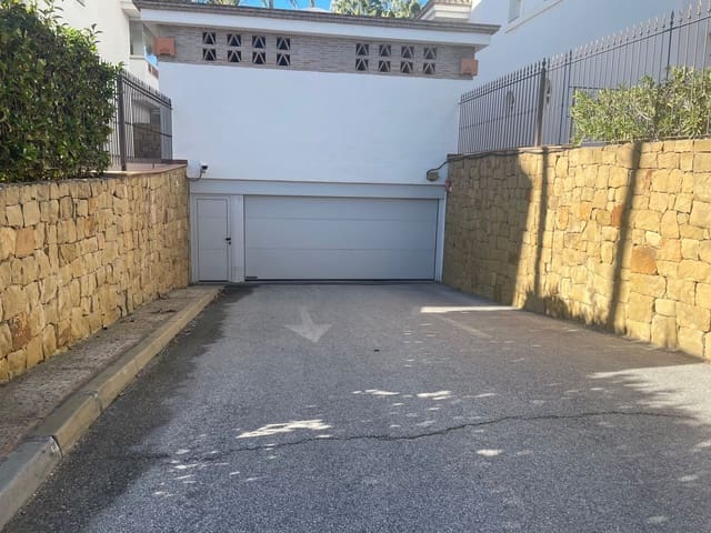 Garaż do wynajęcia w La Carolina - Guadalpín, Marbella - 140 € (Ref: 10016950)