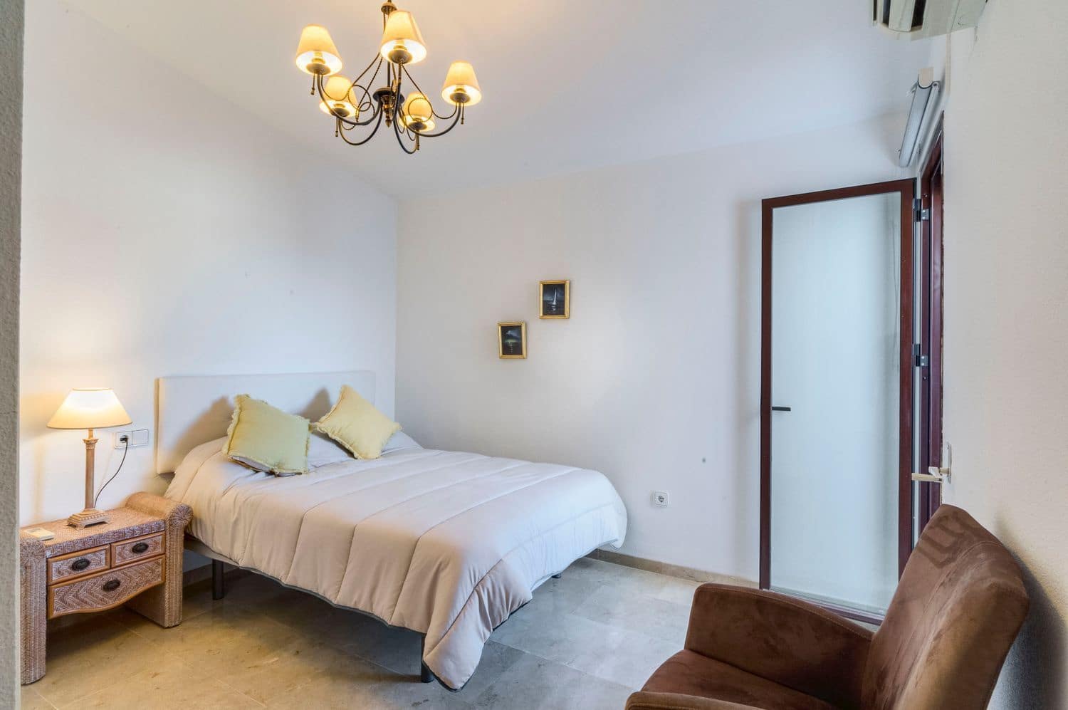 3 bedroom Apartment for sale in Marbella with pool garage - € 845,000 (Ref: 9838346)