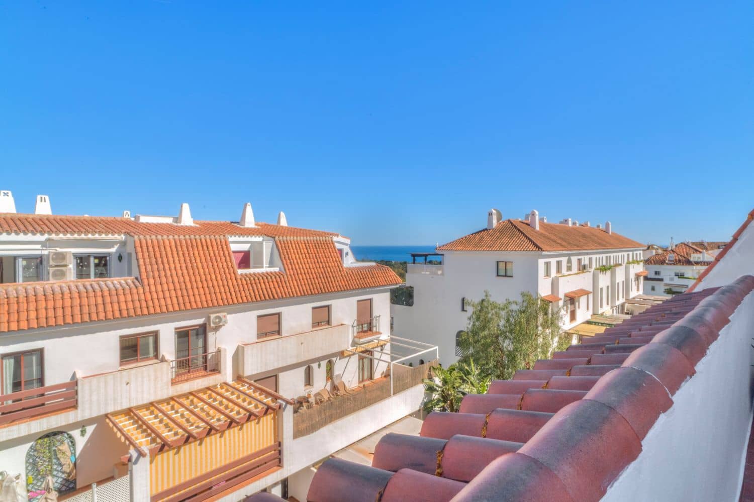 3 bedroom Apartment for sale in Marbella with pool garage - € 845,000 (Ref: 9838346)